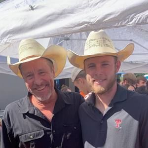 Meet your Posher, James